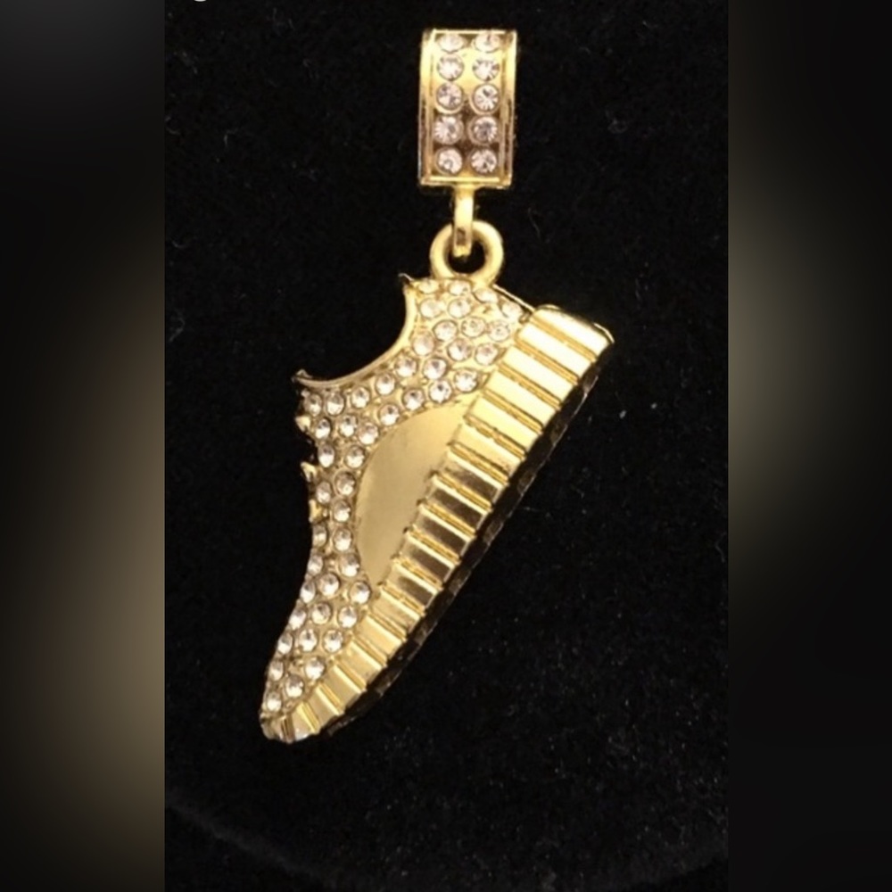 SALE‼️New Sneaker Pendant